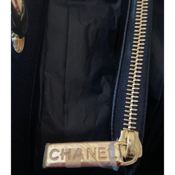 ❗️SOLD❗️CHANEL Caviar GST - Picture 5 of 12